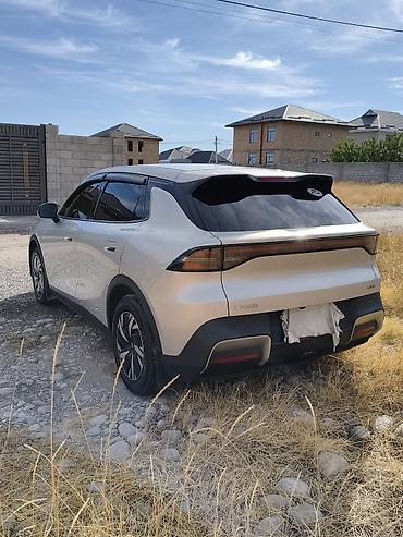 Changan: Changan Qiyuan Q05: 2026 г., Автомат, Электромобиль, Хэтчбэк — 3