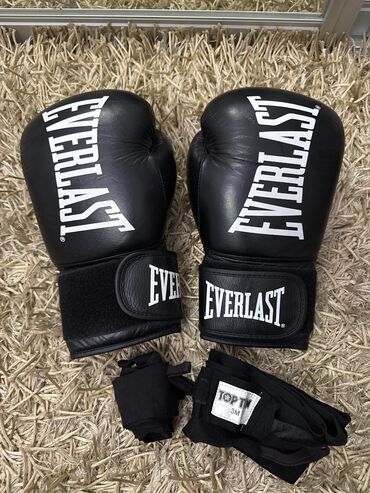 перчатки бу: Перчатки для бокса everlast в комплекте с бинтами topten состояние