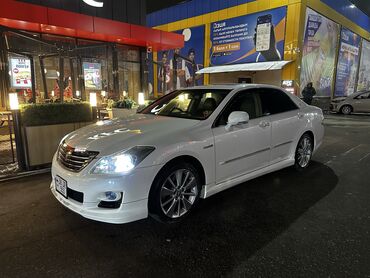 Toyota: Toyota Crown: 2010 г., 3.5 л, Вариатор, Гибрид, Седан