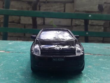 toyota oluxana: Toyota Prius: 1.5 l | 2023 il Sedan
