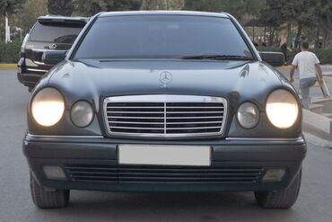 yan guzgulər s: Mercedes-Benz 190: 2.4 l | 1998 il Sedan