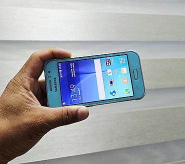 samsung j9: Samsung Galaxy J1, Б/у, 4 ГБ, цвет - Голубой, 2 SIM — 3