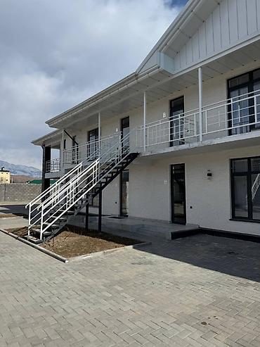 Продажа квартир: 3 комнаты, 57 м² — 15