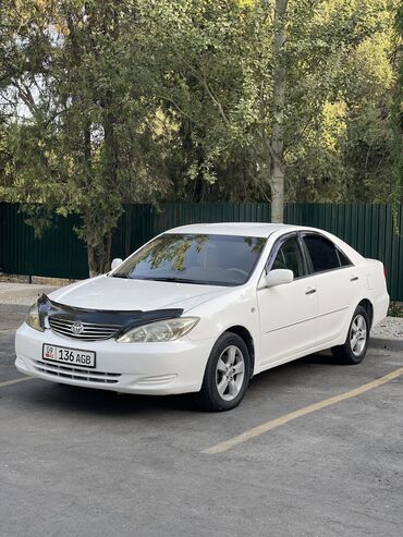 срочно в связи с переездом: Toyota Camry: 2003 г., 2.4 л, Автомат, Газ, Седан