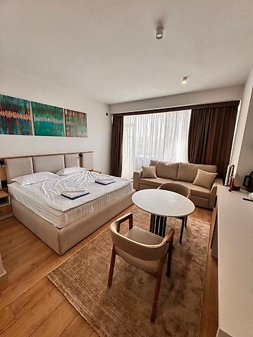 Аренда отелей и хостелов: Современный 4 звездочный апарт отель Raduga West Стильное стеклянное — 10