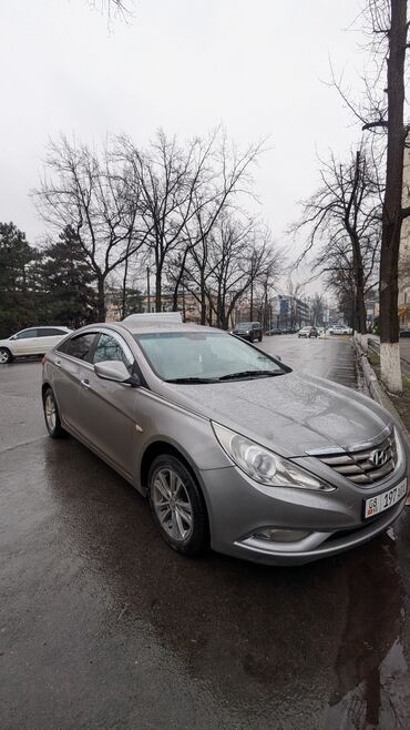 Hyundai: Hyundai Sonata: 2011 г., 2 л, Типтроник, Газ, Седан