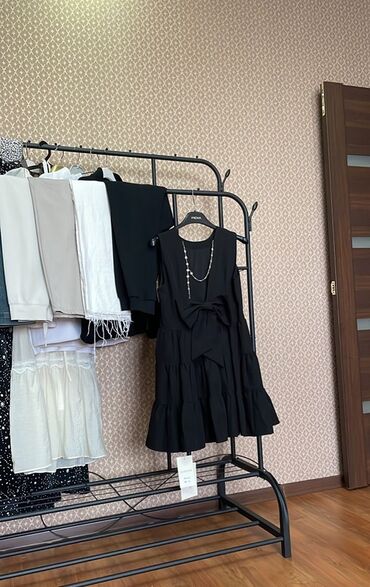 чёрное платье размер 50 52: Күнүмдүк көйнөк, Креп, M (EU 38)