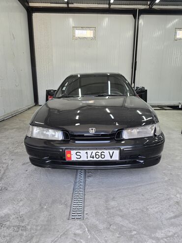 машина алам рассрочкага: Honda Accord: 1994 г., 2 л, Механика, Бензин, Седан