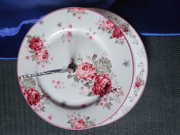 Kuhinjski setovi: Nov porcelanski vintaz,etazer. Porcelanski etazer,sve na njemu odsjaj — 5