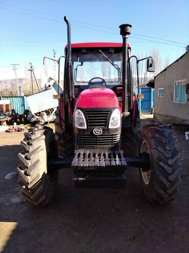 хундай пртер: Трактор колесный с кабиной, красный. Основные особенности: -