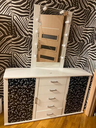 divar kağızları 2020: Комод, Нет кредита at lalafo.az divar kağızları 2020: Комод, Нет кредита