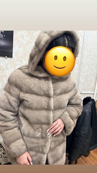 плашь: Шуба из норки с капюшоном - Натуральная норка, стрижка под — 4