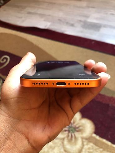 Техника и электроника: IPhone 17 Pro Max, 512 ГБ, Оранжевый, Face ID — 5