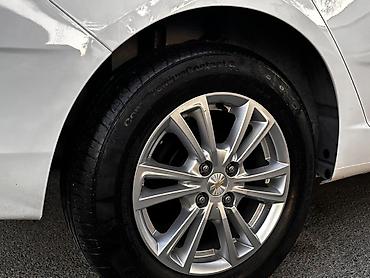cobalt: Chevrolet Cobalt: 1.5 l | 2024 il 52000 km Sedan — 6