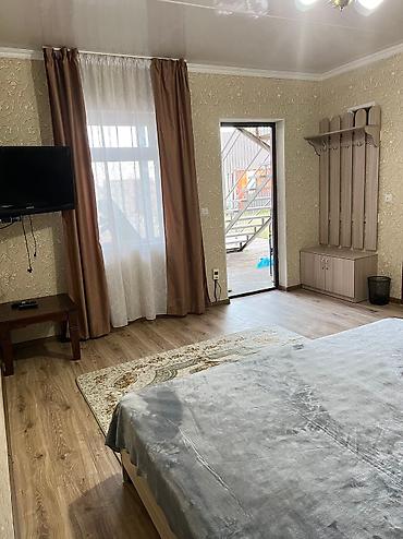 снять квартиру на ночь: 250 м², 9 комнат — 6