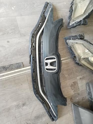 Крышки багажника и комплектующие: Крышка багажника Honda, Оригинал — 15