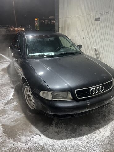 Audi: Audi A4: 1998 г., 1.8 л, Механика, Бензин, Седан