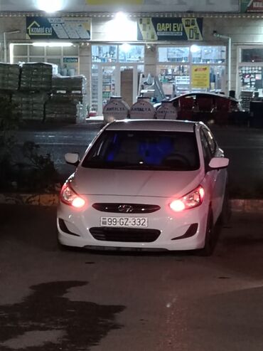 Hyundai Accent: 1.6 л | 2015 г. Седан