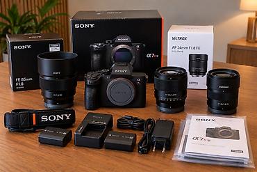 sony 85mm: 🔥 Sony A7R V — Peşəkar foto set 3 Obyektivlə Birlikdə — 5 900 AZN — 1