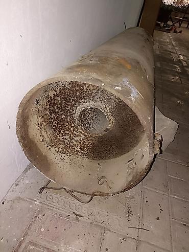 бак для воды 1000 литров: Bele bir kalonka var 2 metre yaxindir.Qalin demirden duzelib istifade — 4