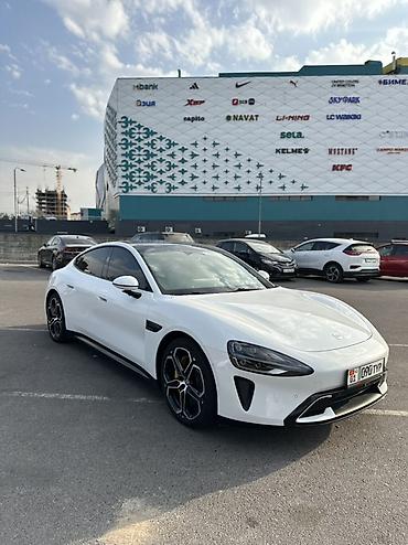 авто для такси: Zeekr 001: | 2024 г. Седан — 2