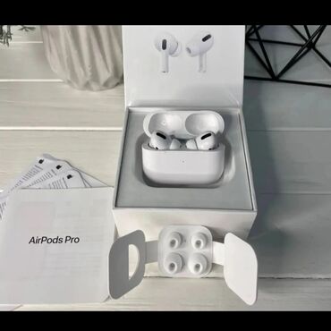 школьный сумка: Беспроводные наушники Apple AirPods Pro белого цвета с зарядным