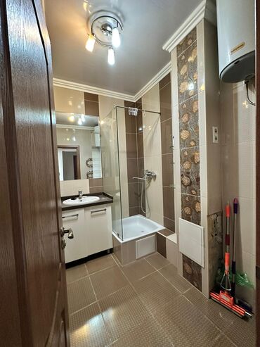 продам 2х комнатную квартиру: 2 комнаты, 50 м², 105 серия, 4 этаж, Евроремонт