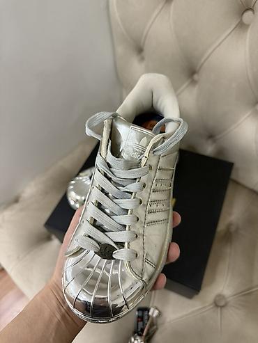 Личные вещи: Кроссовки, 36, Adidas Originals, Новый, цвет - Серебристый, Самовывоз — 4