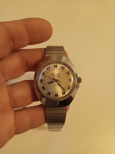 Qol saatları: 1970-1975 ci illərin istehsalı olan POLJOT firması tərəfindən