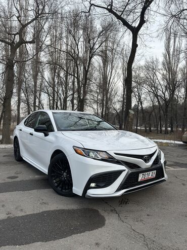 Toyota: Toyota Camry: 2020 г., 2.5 л, Автомат, Бензин, Седан