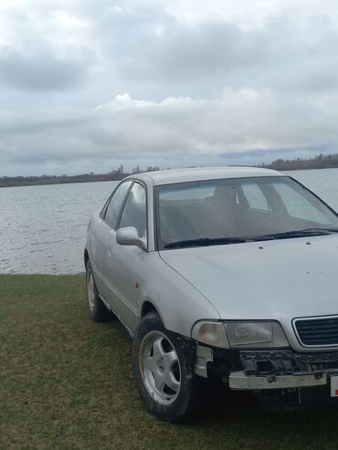двс ауди: Audi A4: 1995 г., 1.8 л, Механика, Бензин, Седан
