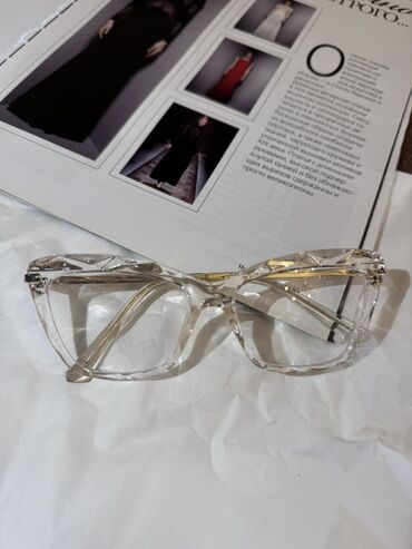 optik linzalar: Оптические очки, Новый