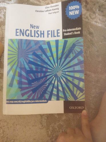 8 класс английский язык: New English file,новая продаю за 400 сом