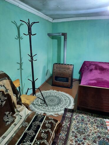 Otaqların uzunmüddətli kirayəsi: Sulutəpə qəsəbəsində yerləşən mənzil/otaq icarəsi. Xüsusiyyətlər: - — 8
