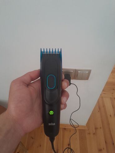 Trimmerlər və saç qırxan maşınlar: Saç qırxan maşın, Braun, İşlənmiş, Ünvandan götürmə — 9