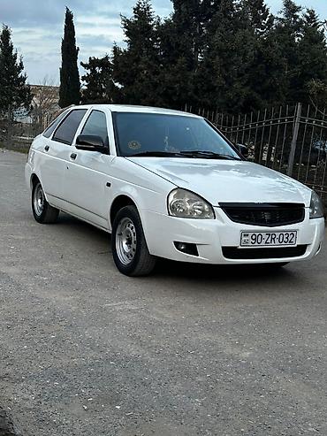 bmw e39 radiator: VAZ (LADA) Priora: 1.6 l | 2009 il 350000 km Sedan — 3