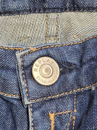 Farmerke: Original REPLAY farmerke – tamno plavi denim sa prijatnim izbledelim — 11