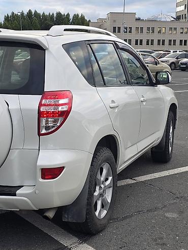Toyota: Toyota RAV4: 2011 г., 2 л, Автомат, Бензин, Кроссовер — 5