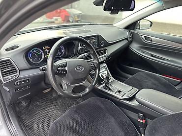 Hyundai: Hyundai Grandeur: 2017 г., 2.4 л, Автомат, Гибрид, Седан — 6