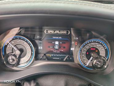 jetta 2: Dodge Ram 1500: 2020 г., 5.7 л, Автомат, Бензин, Пикап — 9
