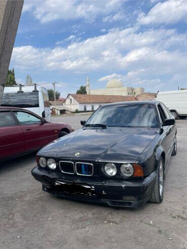 арзан машина мерс: BMW 5 Series E34, черный седан Срочно срочно 🚨 Мотор м50б25 без ванос