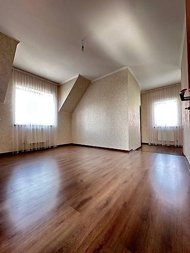 Продажа домов: Дом, 200 м², 6 комнат, Собственник — 6