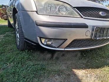 prodaj: RESETKA U BRANIKU ZA FORD C-MAX, FIESTA, FOCUS . OD 2009. DO 2010 — 10