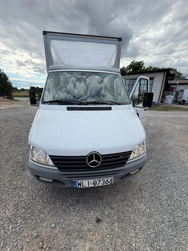 кузов крафтер: Легкий грузовик, Mercedes-Benz
