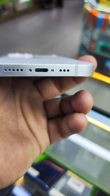 Apple iPhone: IPhone 13, Б/у, 128 ГБ, Белый, Защитное стекло, 85 % — 6