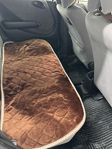 Honda: Honda Fit: 2002 г., 1.3 л, Автомат, Бензин, Хэтчбэк — 4