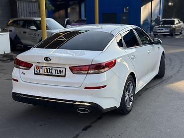 обмен квартиры: Kia K5: 2019 г., Седан — 5