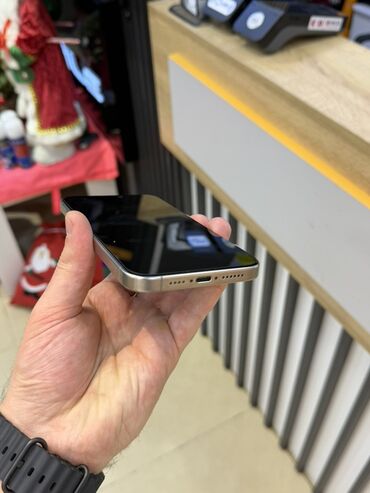 Apple iPhone: IPhone 15 Pro Max, 256 GB, Natural Titanium, Simsiz şarj — 9