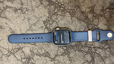 battery pack: Apple Watch Series 10 (GPS + Cellular) – 42 mm, aliminium Battery 98% — 7