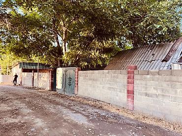 1 bedroom: Срочно! Участок 10 соток с жилым домом в центре Сокулука, газ у — 6